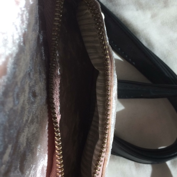 Backpack - Picture 6 of 6